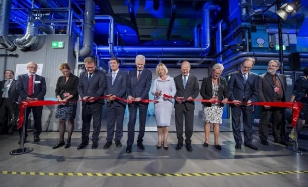 Το ισχυρότερο λέιζερ ακτίνων-Χ στον κόσμο τέθηκε σε λειτουργία στη Γερμανία